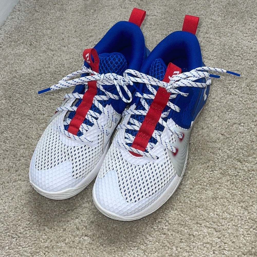Under armour men’s sneaker’s basketball
